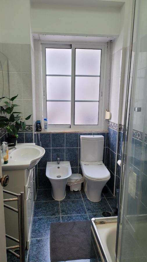 Room Atalaia- Ideal For Single Lisabona Exterior foto